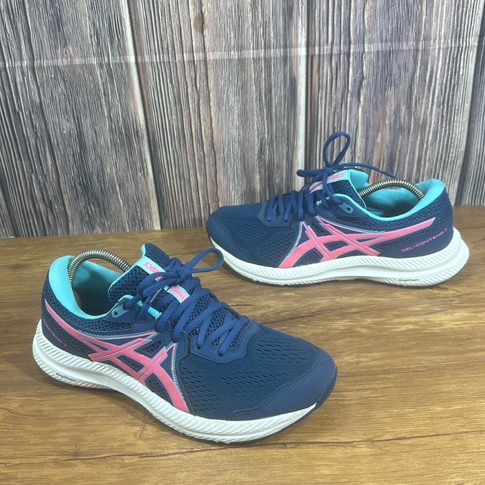 Women's GEL-Contend 7 Walking Sneakers from Finish Line size 11